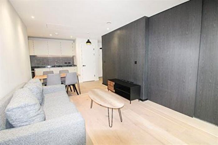 1 Bedroom Apartment To Rent In City Gardens, Castlefield, M15