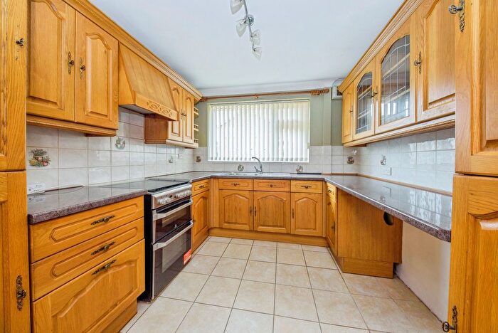 2 Bedroom Bungalow To Rent In Churchill Road, Stamford, PE9