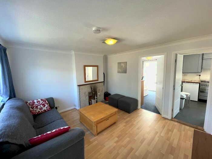 5 Bedroom Detached House To Rent In Bedroom Student Home - Ukc - Salisbury Rd, CT2