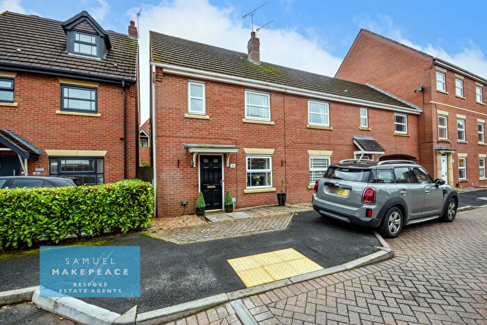 3 Bedroom Semi-Detached House For Sale In Redrock Crescent, Kidsgrove, Stoke-On-Trent, ST7