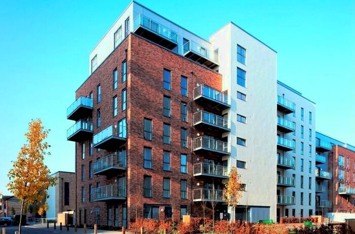 3 Bedroom Flat To Rent In Canterbury House, Honour Gardens, Barking Academy, Dagenham, RM8