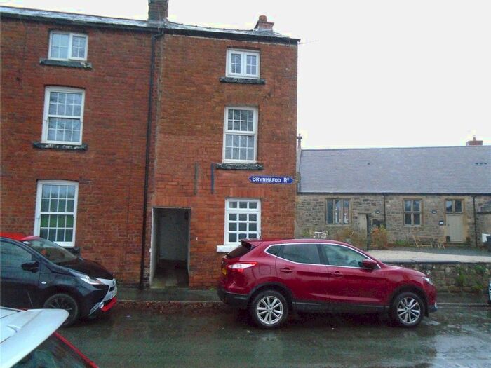 1 Bedroom End Of Terrace House To Rent In Brynhafod Road, Oswestry, Shropshire SY11