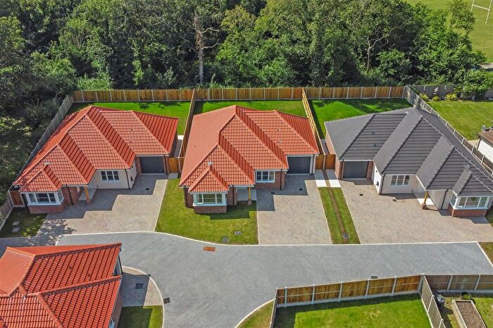 3 Bedroom Bungalow For Sale In Church Road, Brightlingsea, Colchester, CO7