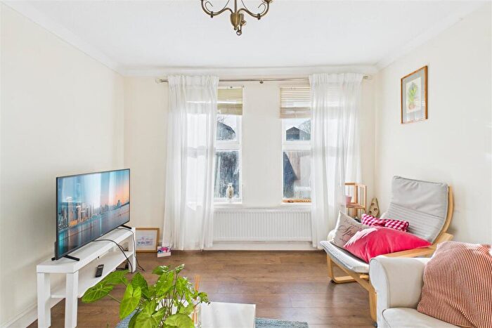 2 Bedroom House For Sale In Comb Paddock, Westbury On Trym, BS9