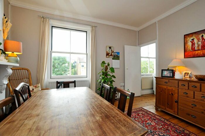 2 Bedroom Flat To Rent In Petherton Road, Canonbury, N5