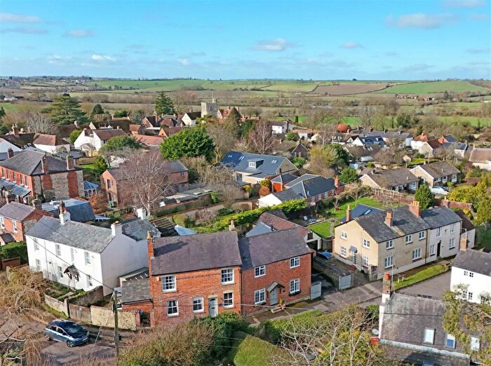 3 Bedroom House For Sale In Holly Tree Lane, Cuddington., HP18