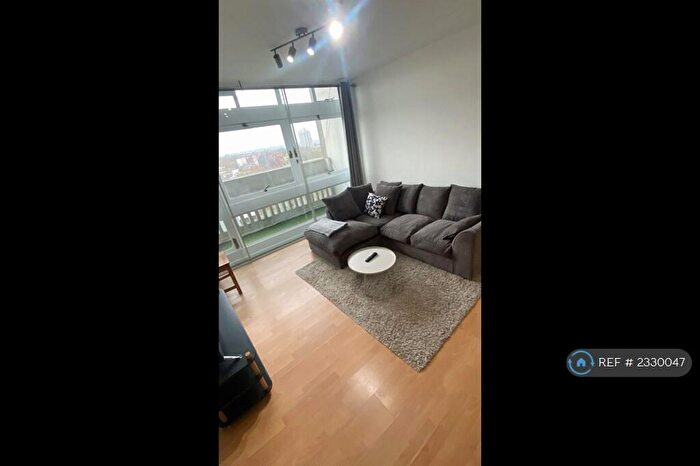 3 Bedroom Flat To Rent In Centre Heights, London, NW3
