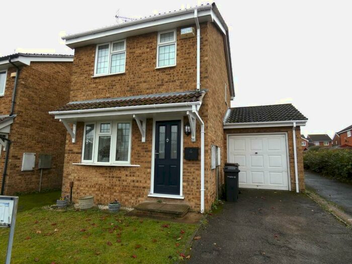 2 Bedroom Detached House To Rent In Shirley Close, Gravesend, DA12