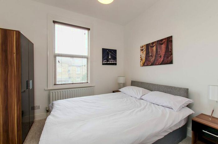 4 Bedroom Property To Rent In Fairlight Road, Tooting, London, SW17