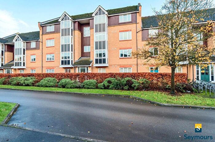 2 Bedroom Flat For Sale In Faraday Road, Guildford, Surrey, GU1
