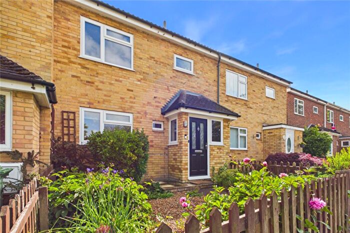 3 Bedroom Terraced House For Sale In Pershore Road, Basingstoke, Hampshire, RG24