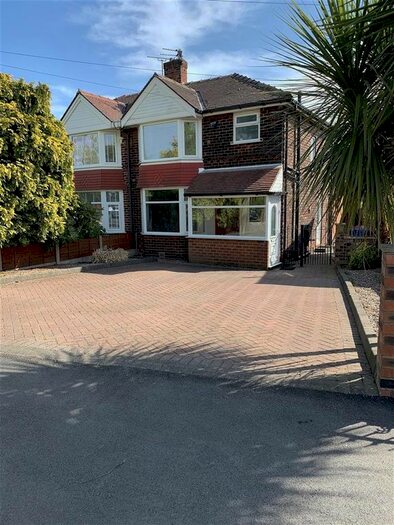 3 Bedroom Semi-Detached House To Rent In Lancaster Road, Salford, M6