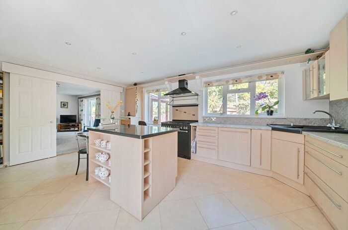 5 Bedroom Detached House For Sale In Pennsylvania, Exeter, Devon, EX4