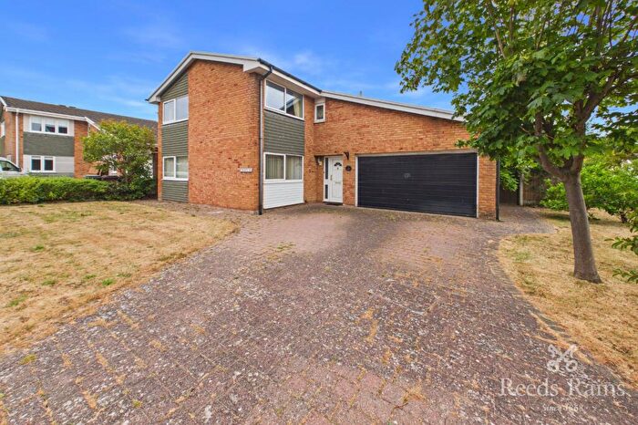 4 Bedroom Detached House For Sale In Sea Road, Abergele, Conwy, LL22