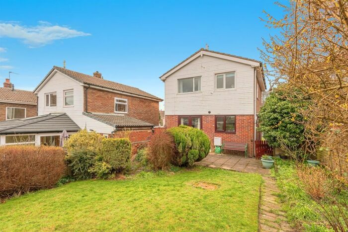 3 Bedroom Detached House For Sale In Orchard Close, Meltham, Holmfirth, HD9