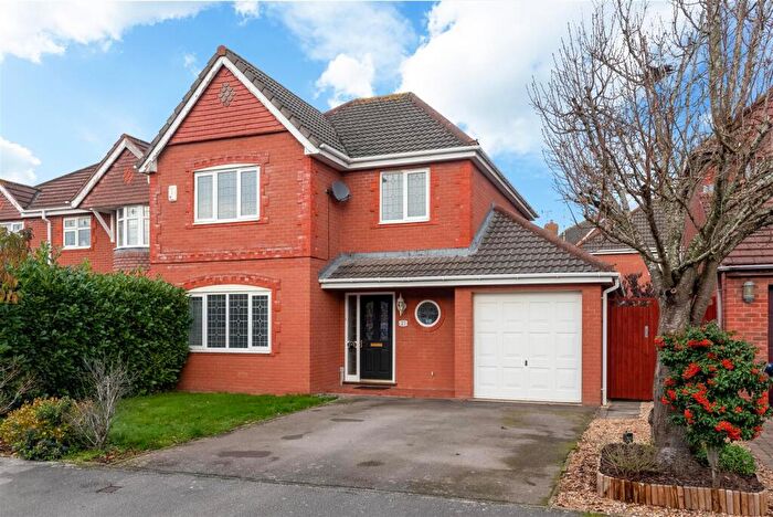4 Bedroom Detached House For Sale In Prospero Drive, Heathcote, Warwick, CV34