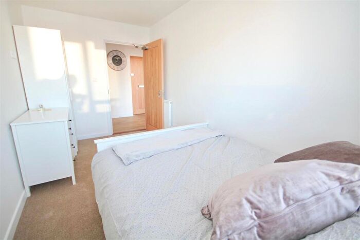 1 Bedroom Flat To Rent In Enterprise House Isambard Brunel Road, PO1