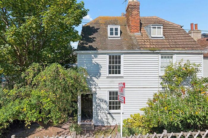3 Bedroom Semi Detached House For Sale In Middle Wall, Whitstable, CT5