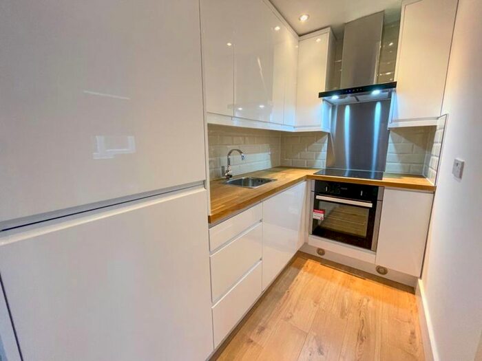 1 Bedroom Maisonette To Rent In Northfields, Dunstable LU5