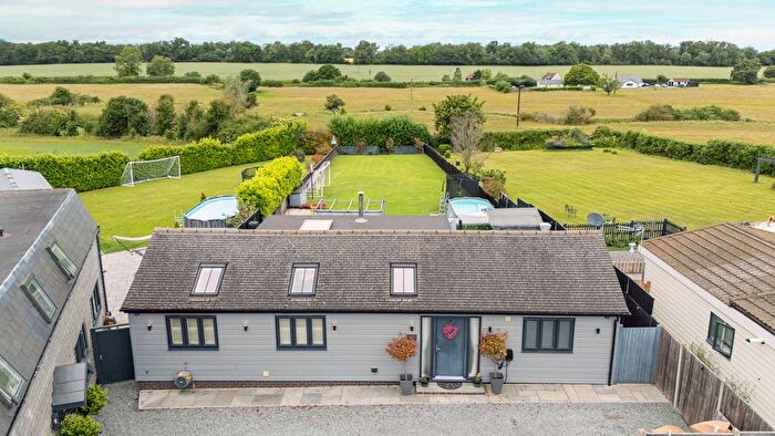 3 Bedroom Detached Bungalow For Sale In Fyfield Road, Ongar, CM5