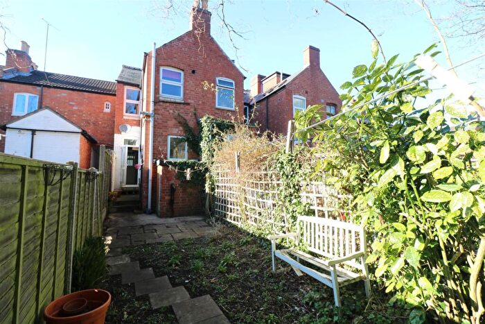 2 Bedroom Terraced House To Rent In Henry Street, Kenilworth, CV8