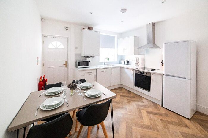 2 Bedroom Terraced House To Rent In Maples Street, Nottingham, Nottinghamshire, NG7