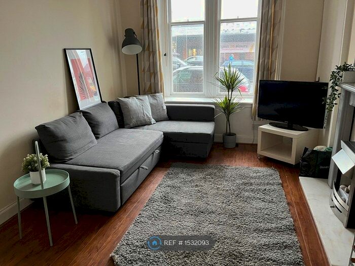 2 Bedroom Flat To Rent In Crow Road, Glasgow, G11