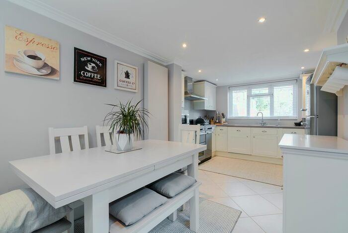 4 Bedroom Property To Rent In Haliburton Road, St Margarets, Twickenham, TW1
