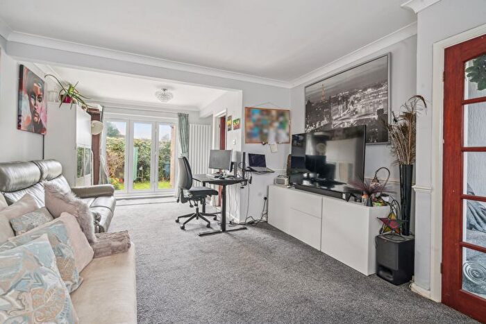 2 Bedroom Terraced House For Sale In Castle Road, Northolt, UB5