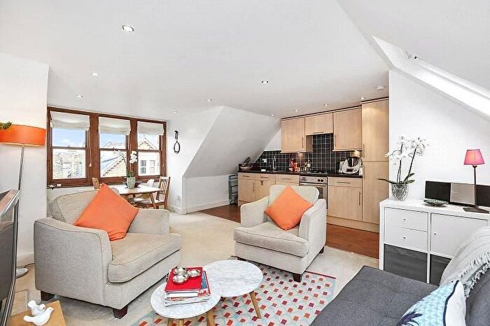 1 Bedroom Flat For Sale In Hemberton Road, Clapham, SW9