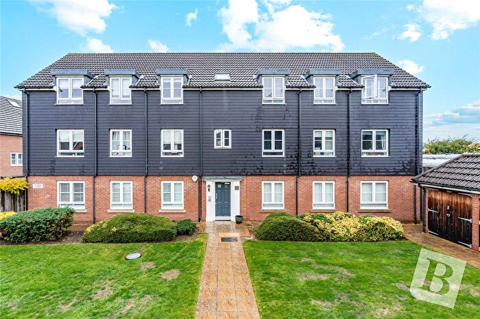 2 Bedroom Flat For Sale In Victoria Road, Ongar, Essex, CM5