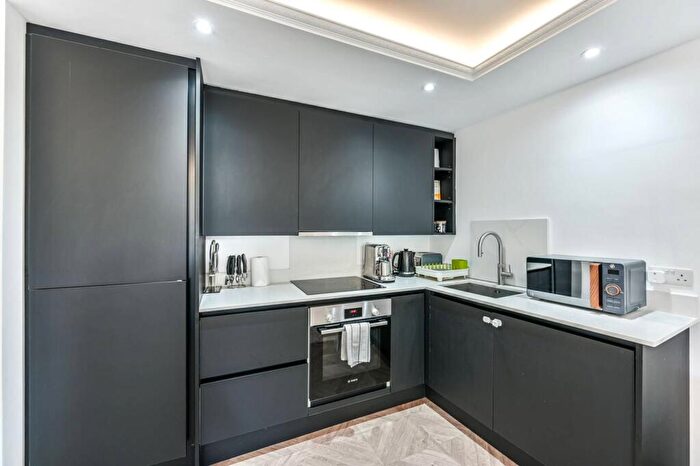 2 Bedroom Flat To Rent In Dorothy Road, Battersea, London, SW11