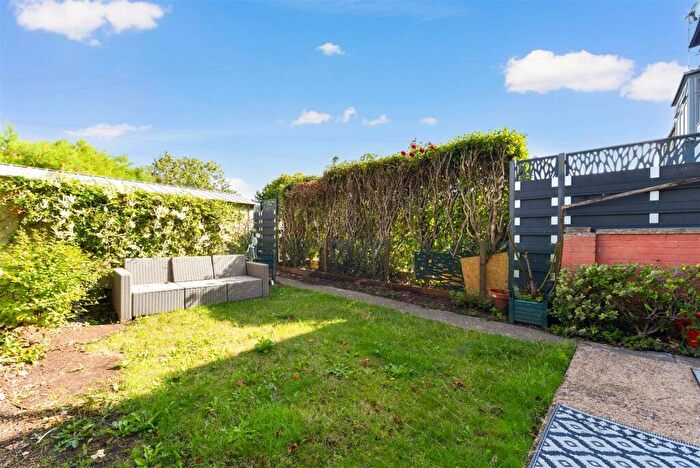 3 Bedroom Terraced House For Sale In Locksway Road, Southsea, PO4