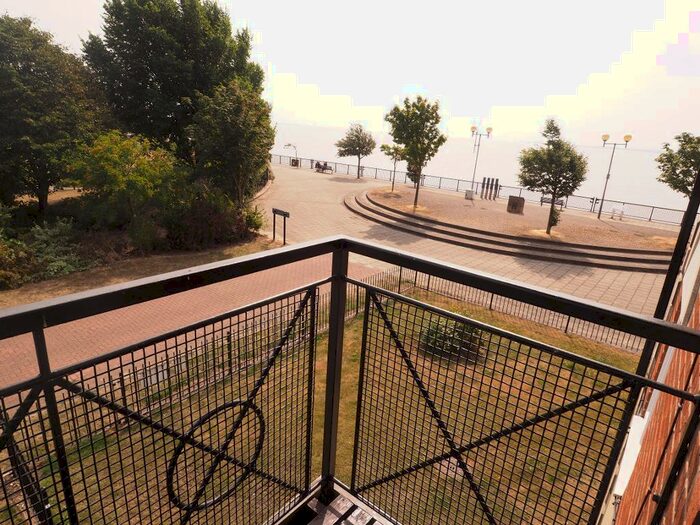 2 Bedroom Apartment To Rent In Lancelot Court, Victoria Dock, Hull, HU9