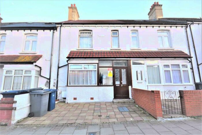 3 Bedroom Terraced House To Rent In Colindale Avenue, London, NW9