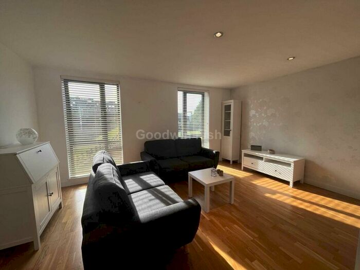 2 Bedroom Apartment To Rent In , Rice Street, Castlefield, M3