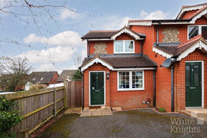 2 Bedroom Semi Detached House For Sale In Beaconsfield Way, Earley, Reading, Berkshire, RG6