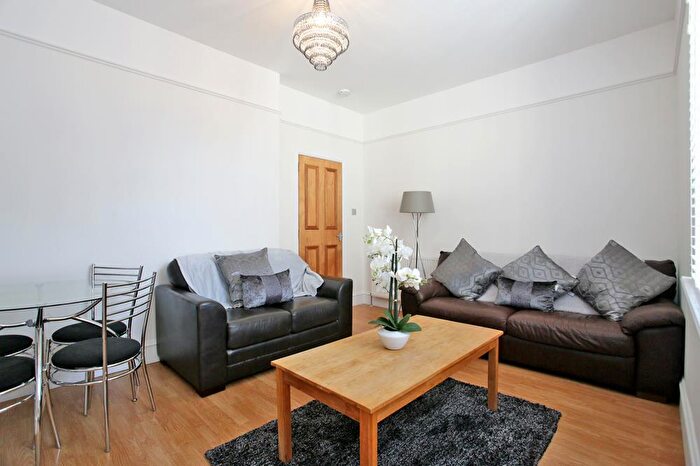 2 Bedroom Flat To Rent In Lamond Place, Ground Floor, AB25