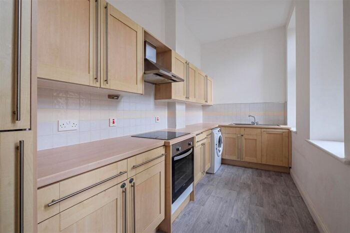 2 Bedroom Apartment To Rent In Bramwell Way, Halifax, HX1