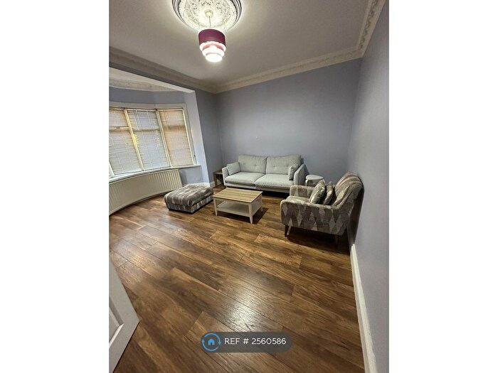 4 Bedroom Terraced House To Rent In Eastern Avenue, Ilford, IG2
