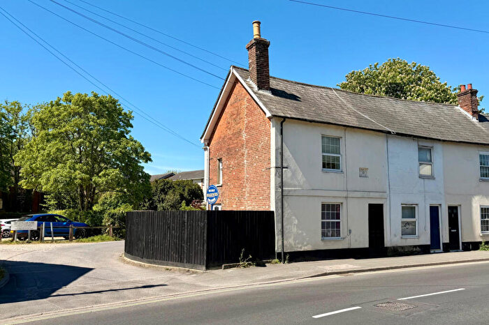 2 Bedroom Cottage For Sale In Eynon Mews, Christchurch Road, BH24