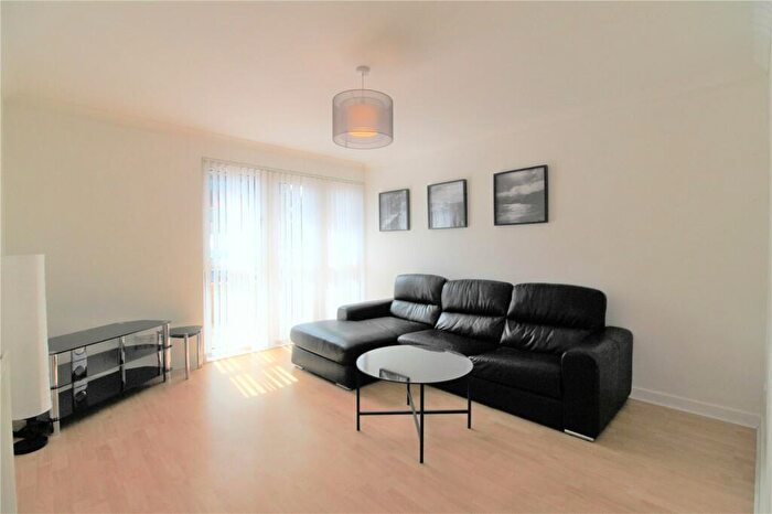 2 Bedroom Flat To Rent In Saughton Mains Street, Saughton, Edinburgh, EH11