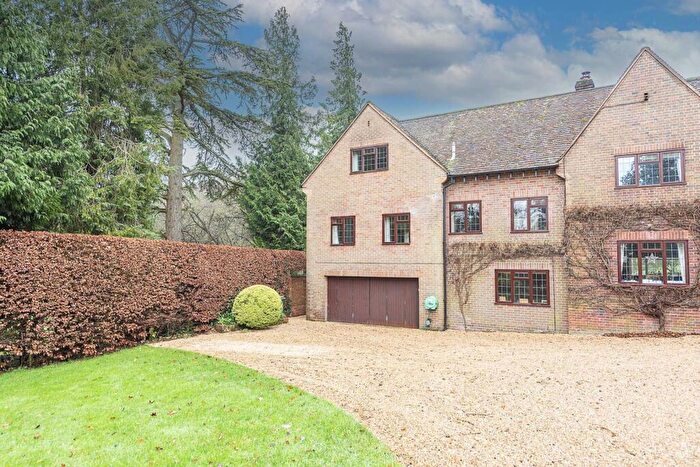 2 Bedroom Apartment To Rent In Ellesborough, Wendover, HP22