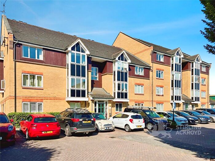 2 Bedroom Apartment To Rent In Faraday Road, Guildford, Surrey, GU1