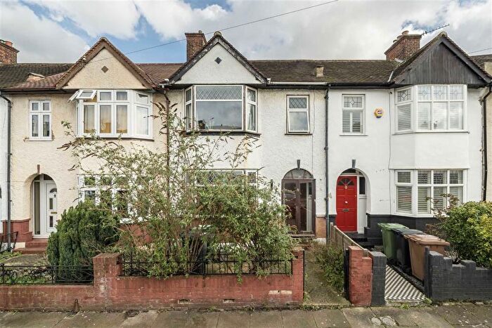 3 Bedroom Semi Detached House To Rent In Barriedale, New Cross, SE14