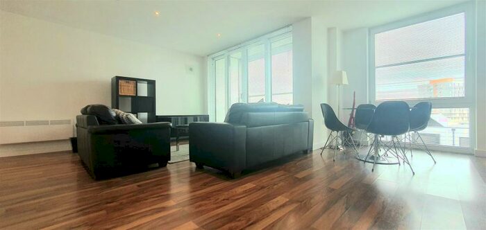 2 Bedroom Flat To Rent In Milliners Wharf, Munday Street, Manchester, M4