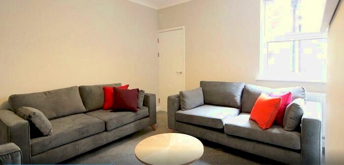 4 Bedroom House To Rent In , Redwood Cl, London, SE16