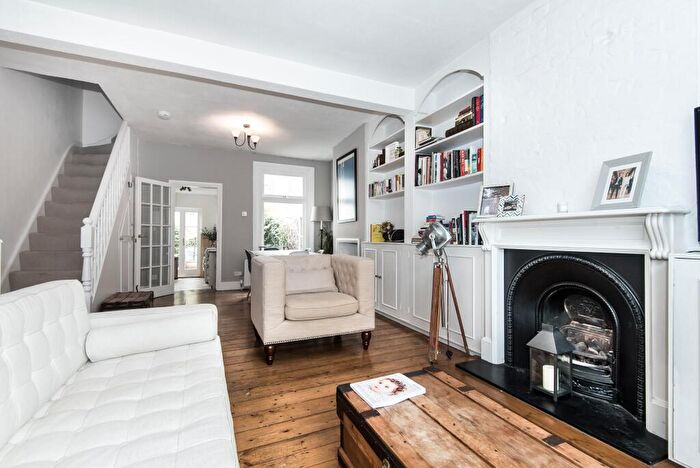 3 Bedroom Terraced House To Rent In Trehern Road, East Sheen, SW14