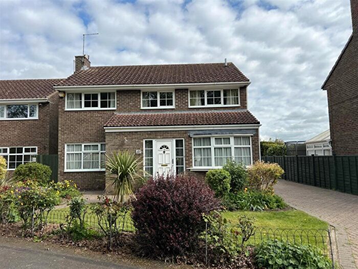 4 Bedroom Detached House For Sale In Sycamore Close, Hurworth, Darlington, DL2