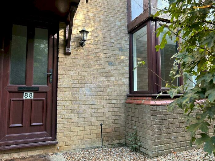 2 Bedroom House To Rent In Lindisfarne Close, Eynesbury, PE19